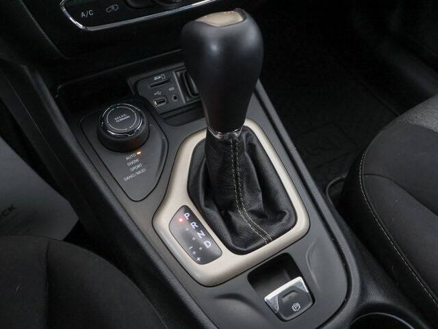 2015 Jeep Cherokee Sport