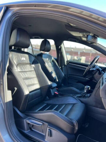 2016 Volkswagen Golf R