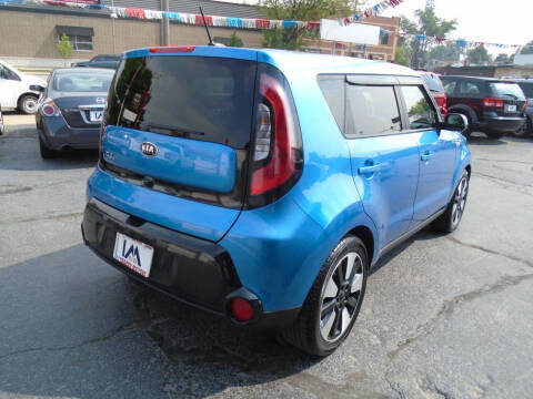 2016 Kia Soul +