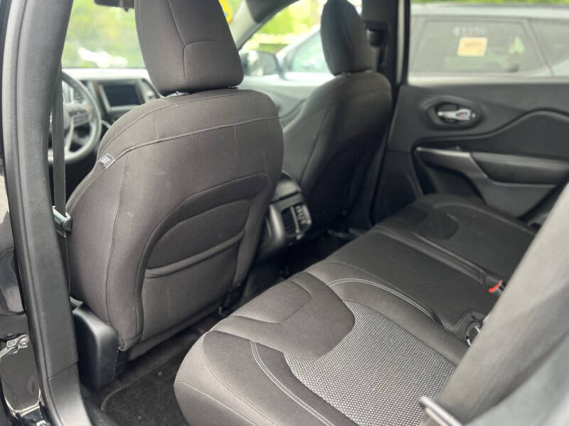 2019 Jeep Cherokee Latitude