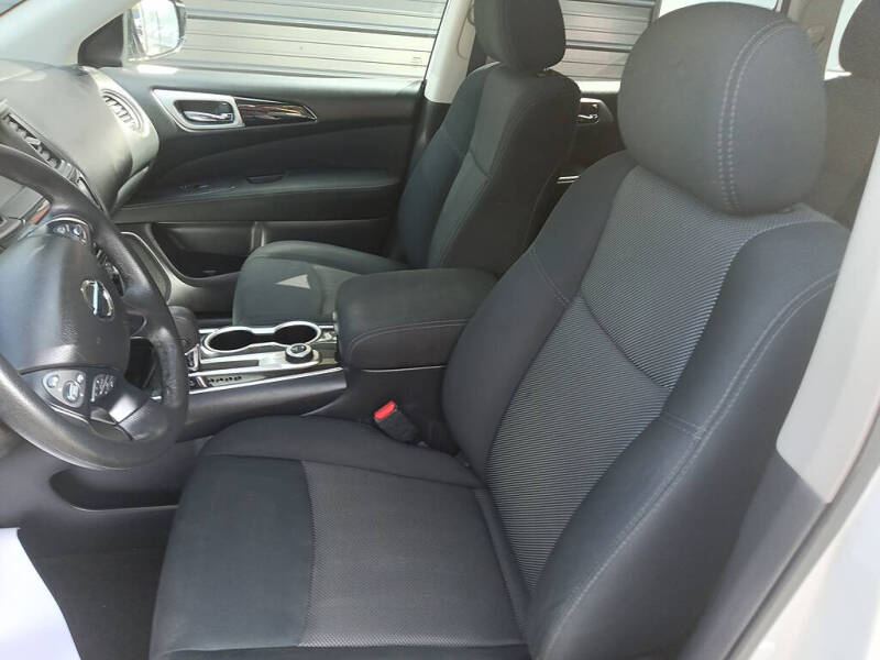 2017 Nissan Pathfinder
