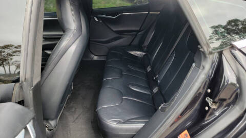 2015 Tesla Model S 70