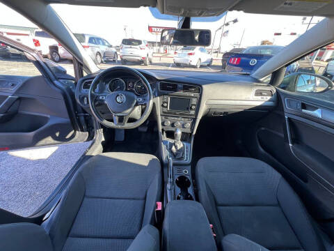 2019 Volkswagen Golf S