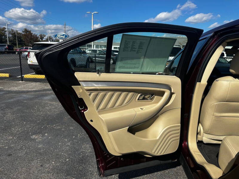 2019 Ford Taurus SEL