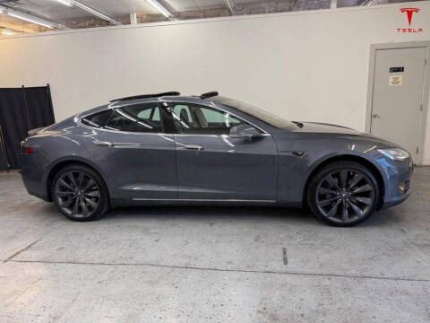 2013 Tesla Model S Performance