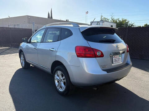2015 Nissan Rogue Select S