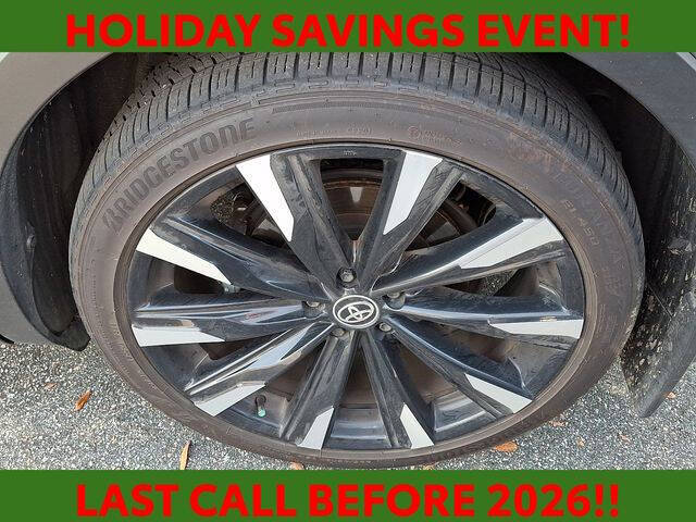 2025 Toyota Crown Platinum