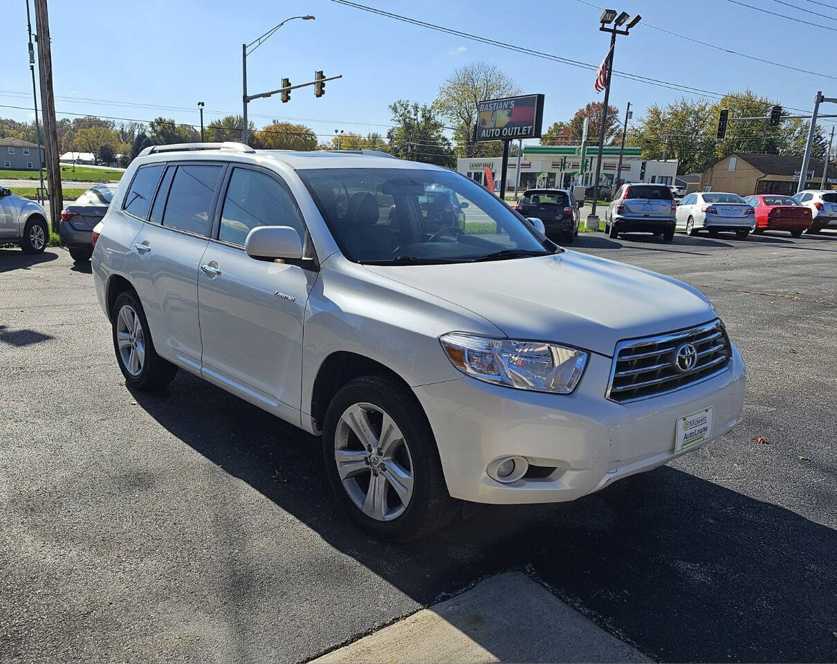 2010 Toyota Highlander for sale at Midwest Auto Loans in Davenport, IA