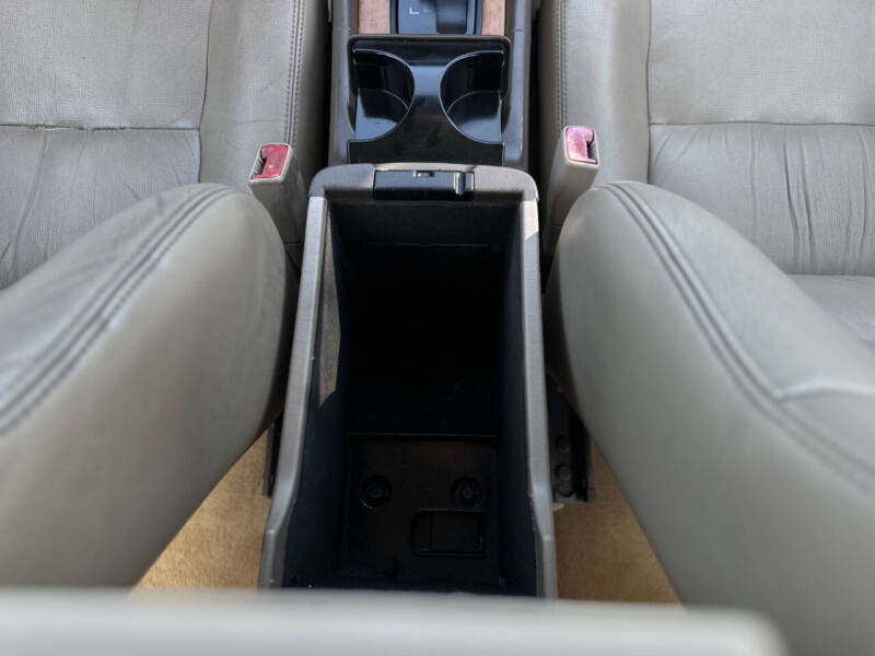 2000 Lexus ES 300