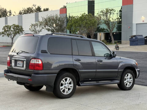 2004 Lexus LX 470