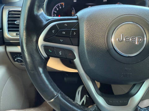 2020 Jeep Grand Cherokee Laredo