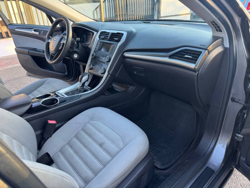 2013 Ford Fusion S