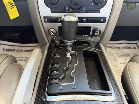 2007 Jeep Commander Sport