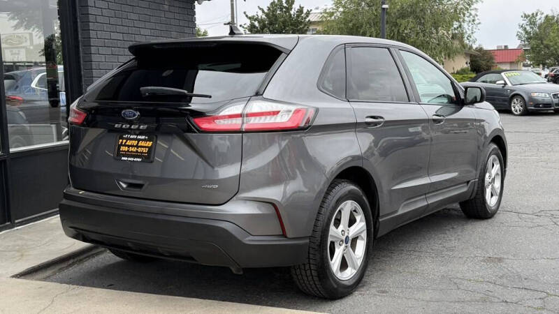 2022 Ford Edge SE