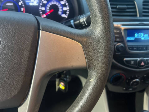 2016 Hyundai Accent SE