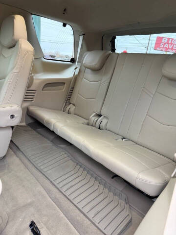 2016 Cadillac Escalade Luxury Collection