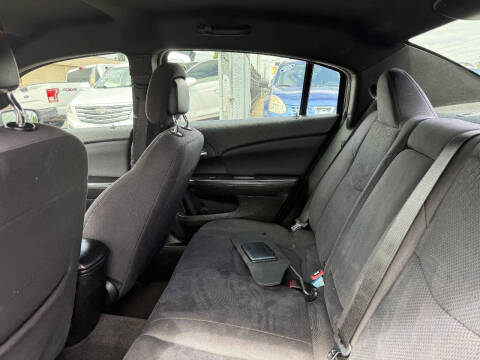 2012 Chrysler 200 LX