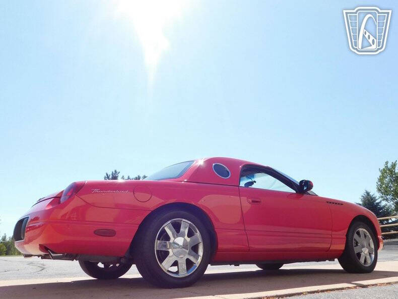 2002 Ford Thunderbird Deluxe