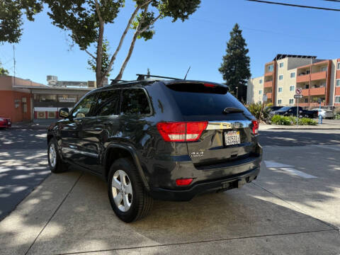 2011 Jeep Grand Cherokee Laredo