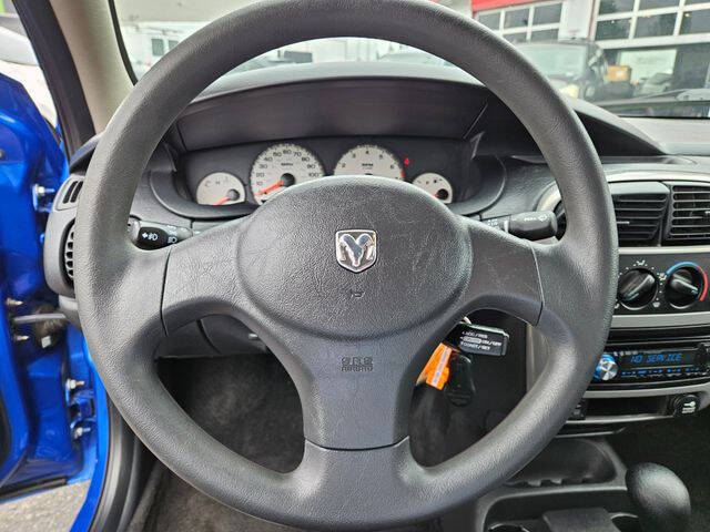 2005 Dodge Neon SXT
