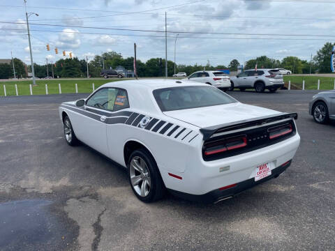 2020 Dodge Challenger SXT