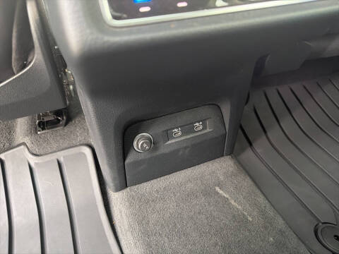 2021 Audi e-tron quattro Premium