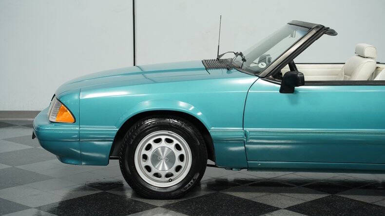 1992 Ford Mustang LX