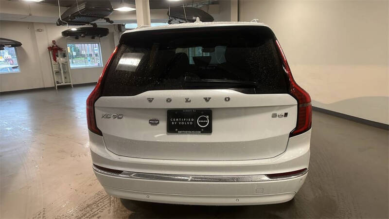 2025 Volvo XC90 B6 Plus Bright Theme 7P
