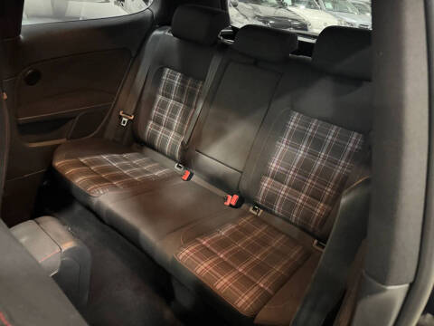 2010 Volkswagen GTI Base PZEV