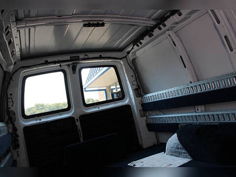 2018 Chevrolet Express 2500