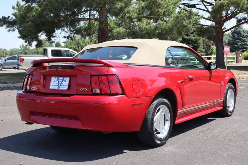 1999 Ford Mustang
