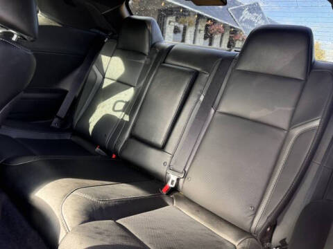 2018 Dodge Challenger SXT Plus