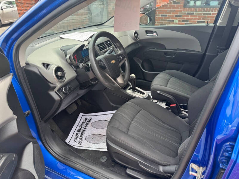 2016 Chevrolet Sonic LT Auto