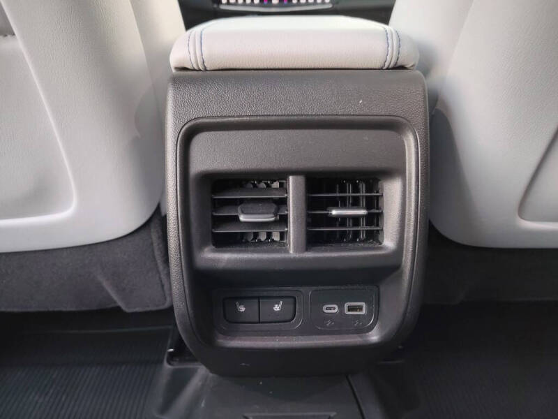 2025 Cadillac XT4 Sport