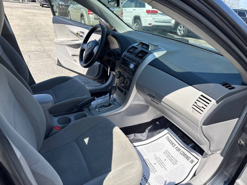 2012 Toyota Corolla LE