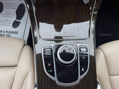 2017 Mercedes-Benz GLC GLC 300 4MATIC