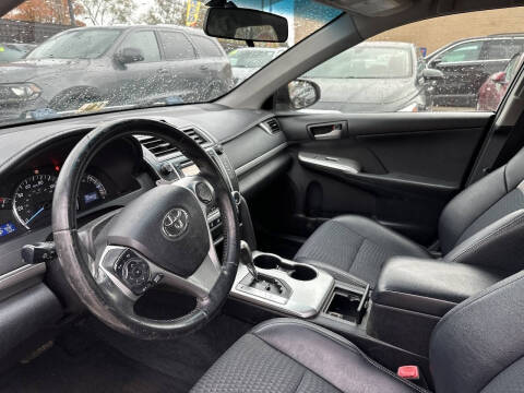 2014 Toyota Camry SE