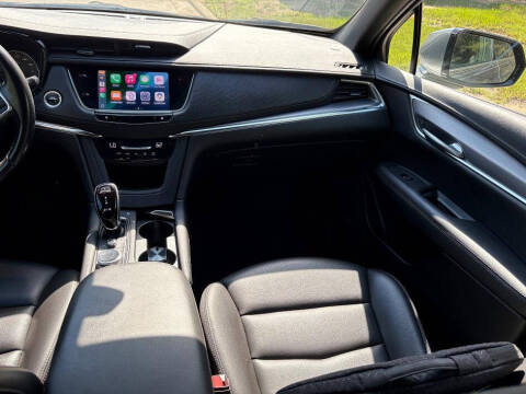 2022 Cadillac XT5 Luxury