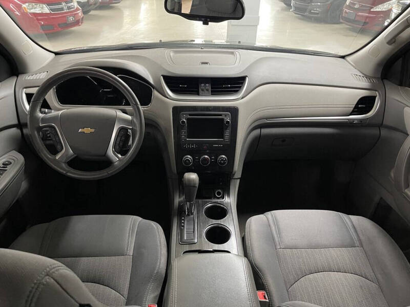 2017 Chevrolet Traverse LT