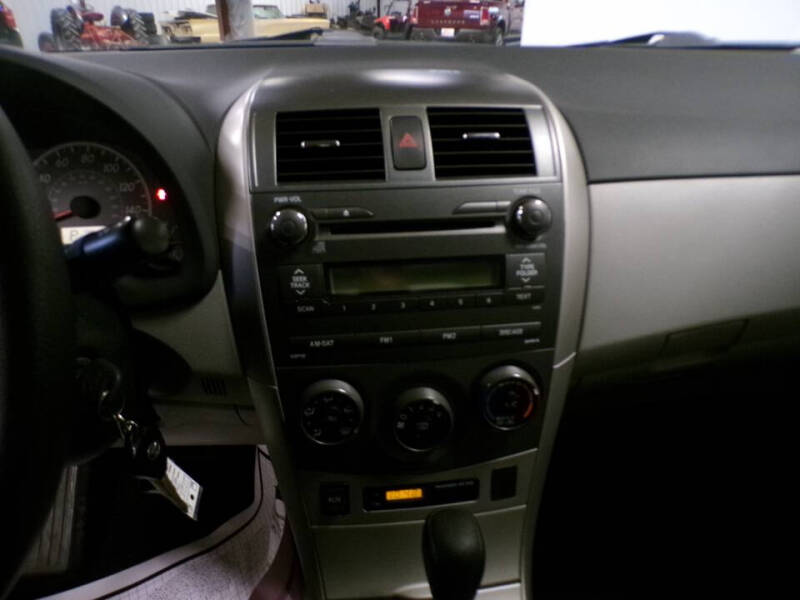 2011 Toyota Corolla LE