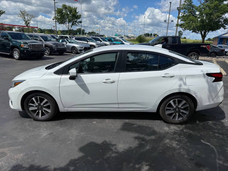 2025 Nissan Versa SV