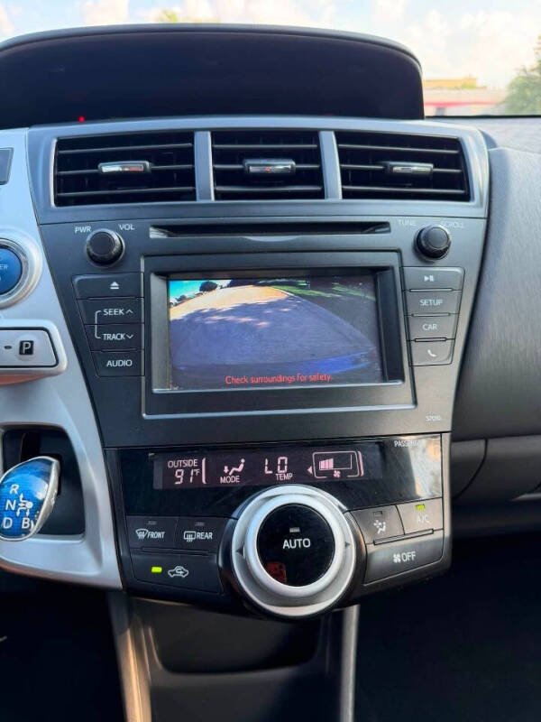 2012 Toyota Prius v Two
