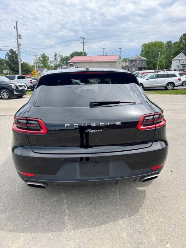 2017 Porsche Macan