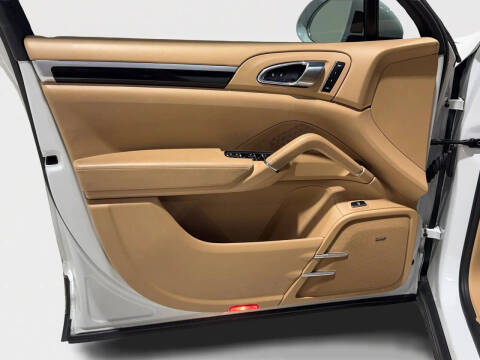 2015 Porsche Cayenne S E-Hybrid