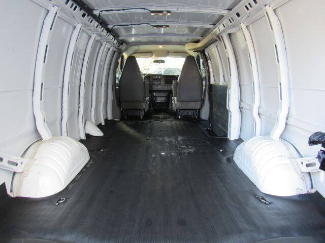 2023 GMC Savana 2500