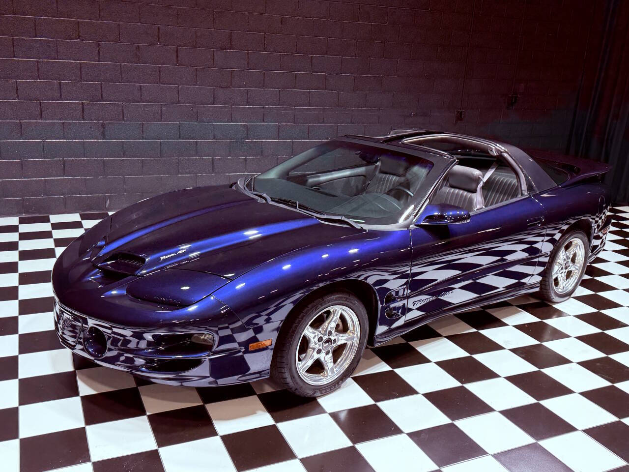 1999 Pontiac Firebird 13