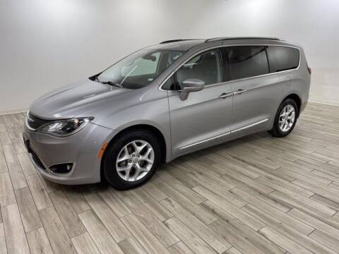 2017 Chrysler Pacifica for sale at TRAVERS GMT AUTO SALES - Traver GMT Auto Sales West in O Fallon MO
