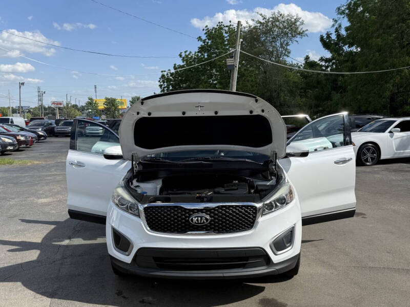 2017 Kia Sorento LX