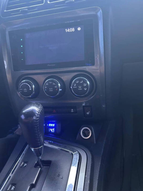 2012 Dodge Challenger SXT