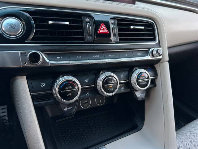 2023 Genesis G70